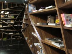 -钟书阁(松江泰晤士小镇店)