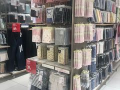 -优衣库(上海正大广场店)