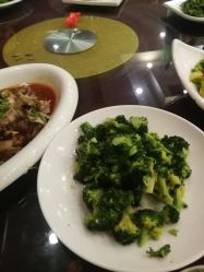 -鑫淼餐饮娱乐中心(江东街店)