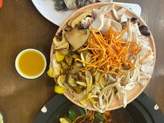 -菌乡缘·野生菌蒸汽鱼火锅(江边夜市店)