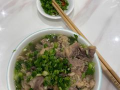 跷脚牛肉-犇逸·乐山跷脚牛肉·四川现炒(览海店)