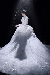 -樱花婚纱摄影