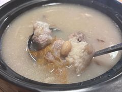 -伍哥厨房(新滘东路店)