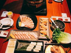 -山之屋炭火烧肉·生啤畅饮(大朗万科中央公园店)