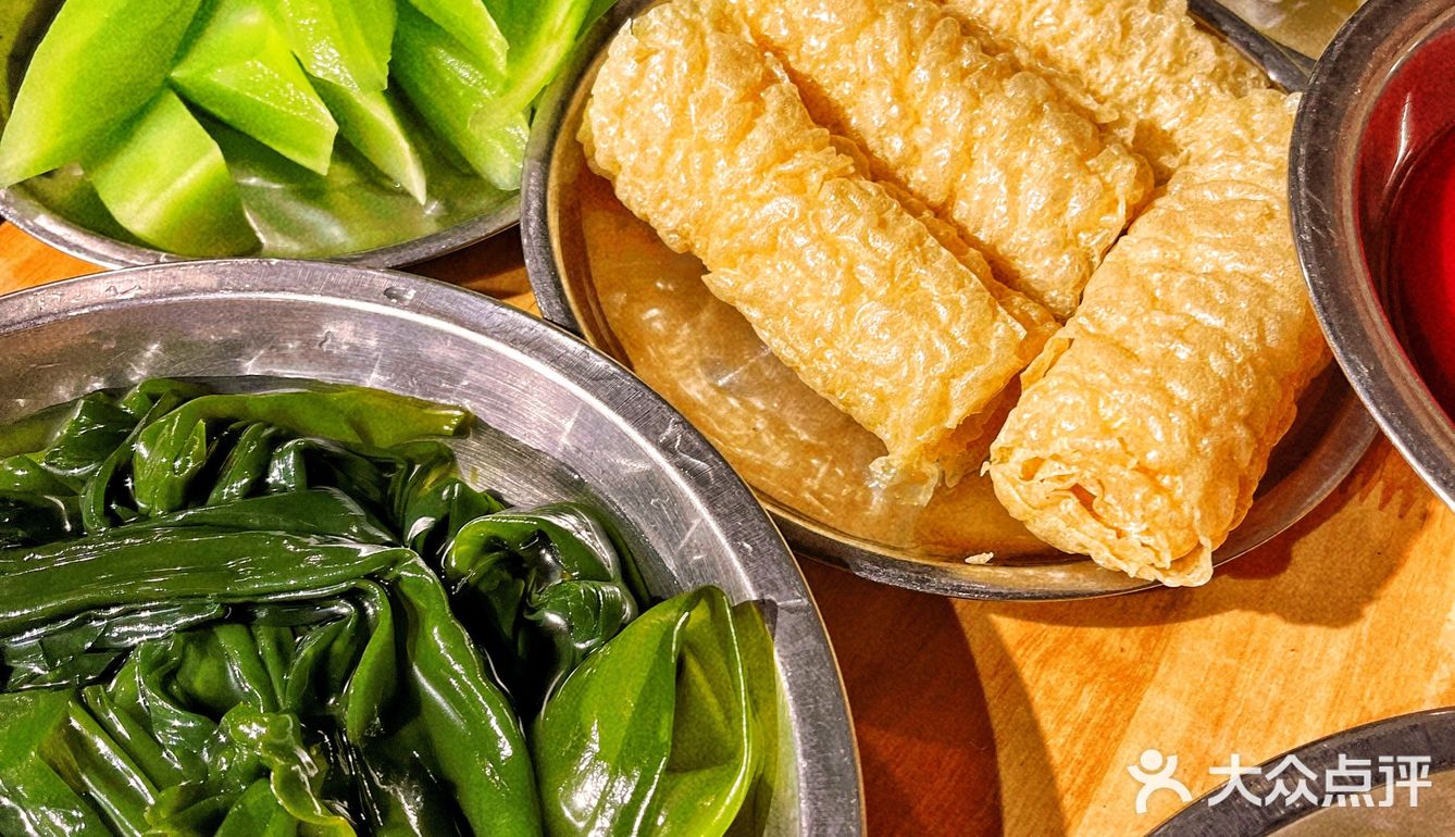 武汉万松园火锅，超多板眼!吃不过来!!
