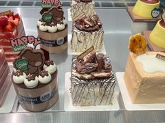 -好利来(上海虹桥新天地Lab主题店)