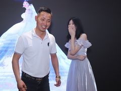 -南京悦客假日酒店