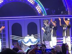 -交通银行前滩31演艺中心