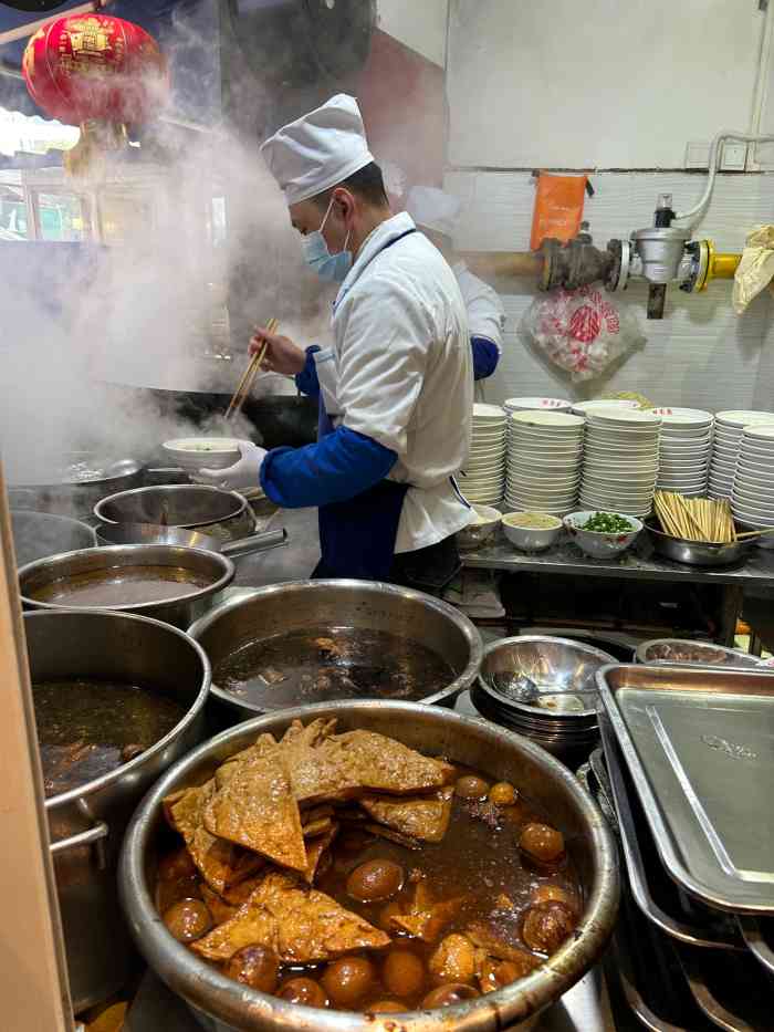 李兰英湖南面馆(护国路店)-"来吃南门口肠旺面,突然发现另一家传说中