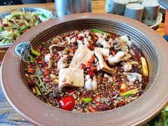 香辣美蛙-呱呱叫民俗风味主题餐厅(沣峪口店)