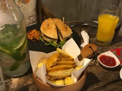 -HIGH FIVE哈福手工汉堡(桂林路店)