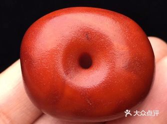 品相一流的这款欧洲回流的老蜜蜡墩子，克价还算能接受