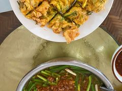 煮米线-岩保农家乐