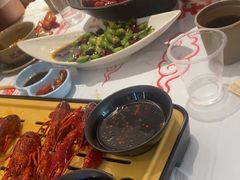 -肥肥虾庄·金牌油焖大虾(汉口城市广场店)