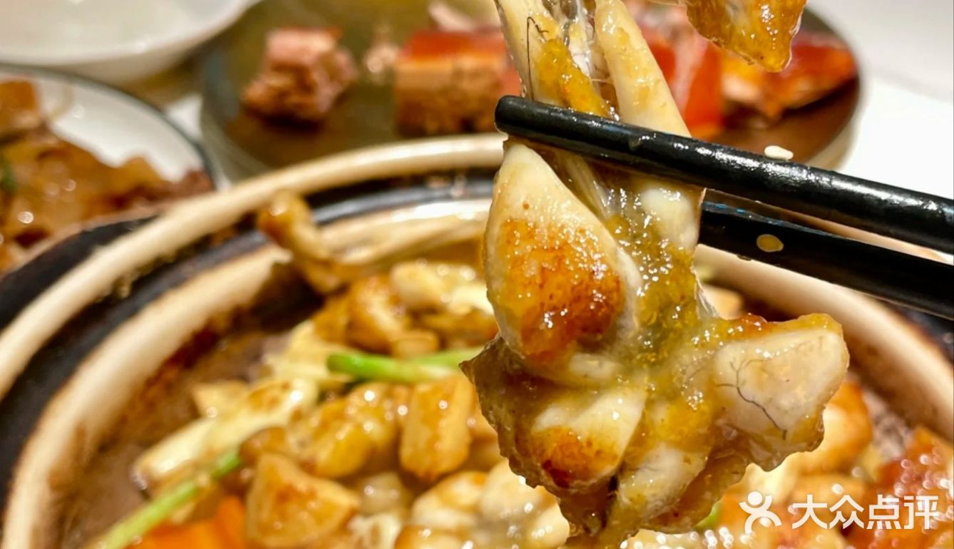 消费不贵适合聚餐的港式餐厅。