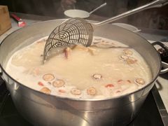 -尚尚仙·酸汤猪手·猪肚鸡火锅(华联万柳购物中心店)