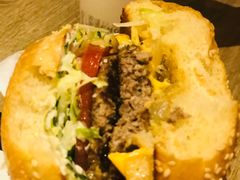-The Habit Burger Grill 哈比特汉堡(复兴soho店)
