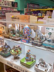 -卡通派潮品玩具折扣仓(青岛新城吾悦广场店)
