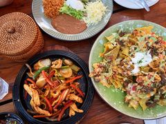 -Pistolera Mexican Cantina女枪手墨西哥餐厅(碧云路店)