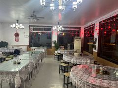 -天天向上素食餐厅(五台山店)