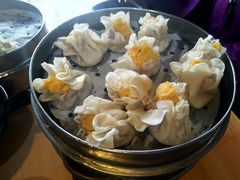 蛋黄鲜肉烧麦-真真鲜馄饨店(启蒙路店)