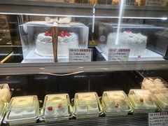 -红宝石·鲜奶小方·海派西点房(浦三店)