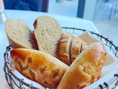 餐前面包-Wolfgang’s Steakhouse 沃夫冈牛排馆(上海白玉兰广场店)