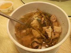 石斛花旗参炖鸡汤-和膳居饮食有限公司