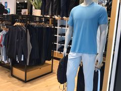 -lululemon(上海浦东IFC店)