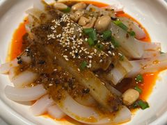 -渝信川菜 · 川味家常菜(财富购物中心店)