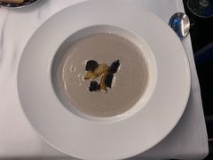 黑松露时令蘑菇浓汤-瑞吉酒店 · Elba 欧尔巴意大利餐厅· 精致意餐·云端聚会
