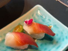 -雍容荟帝王蟹活龙虾展台自助(IFS黑金店)