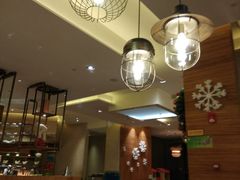-华邑酒店·鲜艳全日自助餐厅