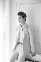 -梦摄影少女写真馆(麦凯乐国际公寓A座店)