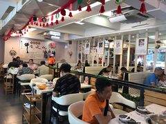 大堂-三头牛·潮汕牛肉生蚝火锅 (夏湾店)
