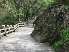 -灵岩山风景区