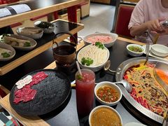 -廖掌柜·重庆鲜货火锅(上海首店)