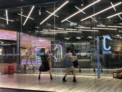 点击看大图 -CASTER跳舞俱乐部