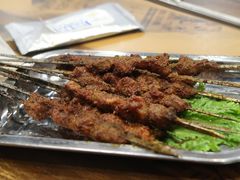 烤羊肉串-清真·东拉黑炭火烤羊腿(世通·国际店)