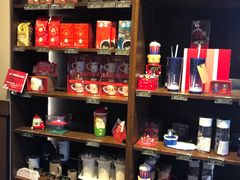 零售区-星巴克(南通世茂广场店)