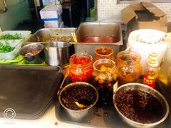 -红鼻子桂林米粉(金唐新光界店)