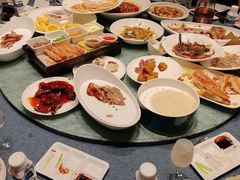 -凤凰园烤鸭店·唐山菜·传承花椒肉(老唐丰路店)