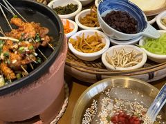 -包整·丝娃娃(一览甲秀楼风景店)