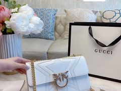 -Gucci(重庆IFS店)