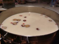 -尚尚仙·酸汤猪手·猪肚鸡火锅(华联万柳购物中心店)