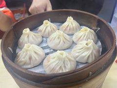 -莱莱小笼·乔艾