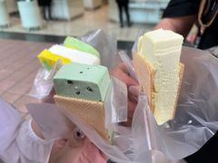 -詹爷爷乌节路街头冰淇淋