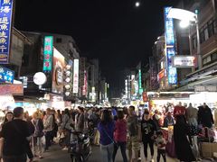 -六合夜市