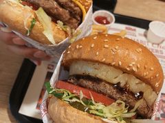 -The Habit Burger Grill 哈比特汉堡(复兴soho店)