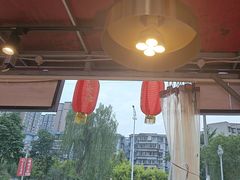 -钢管厂五区小郡肝串串香(蜀都万达店)